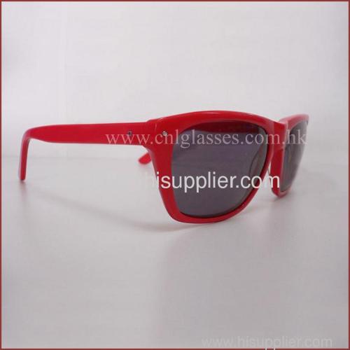 Fashionable acetate sunglasses