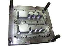 Plastic injection moulding mass production