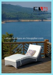 outdoor rattan lounge