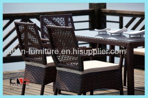 Outdoor Wicker Dining Furniture table and chair