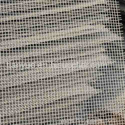 intermediate crimped wire mesh