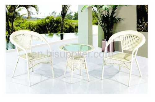 out door ratten table and chair