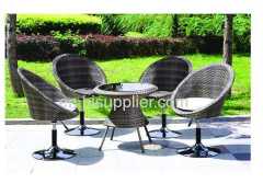 out door ratten table and chair