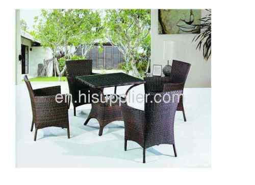 out door ratten table and chair