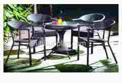 out door ratten table and chair