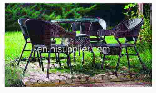 out door ratten table and chair