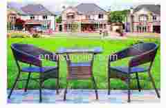 out door ratten table and chair