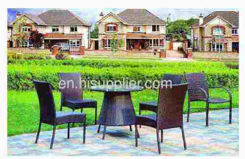 out door ratten table and chair