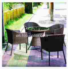 out door ratten table and chair