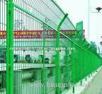 wire mesh fence