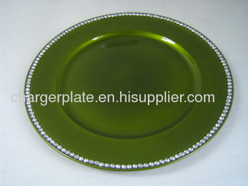 Beaded round plastic charger plates