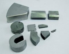 Irregualr permanet magnets