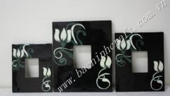 Picture frame with inlaid mother of pearl