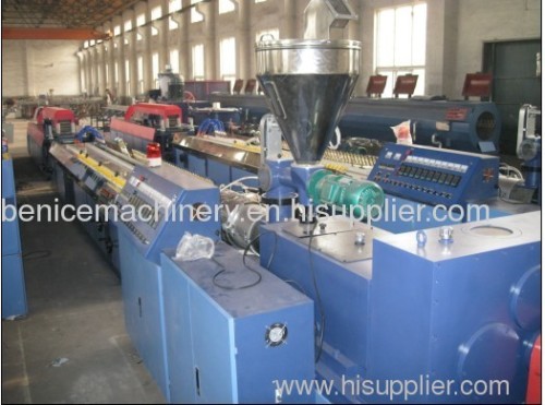 WPC profile extrusion line