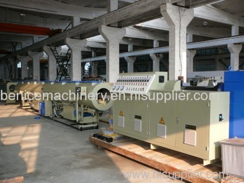 Pipes extrusion machine for pe