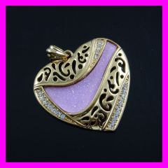 Heart design zircon pendant