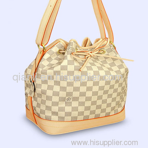 Handbags wholesale