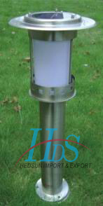 Solar lawn light