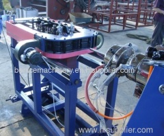 PE corrugated pipe extruding machine