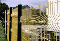 residential wire mesh fence