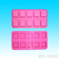 small silicone baking molds