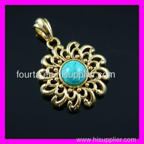 18K gold plated flower pendant