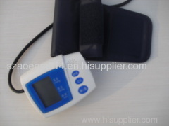 Automatically arm blood pressure monitor or meter