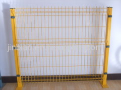 wire mesh fence