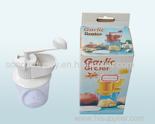 GARLIC GRATER