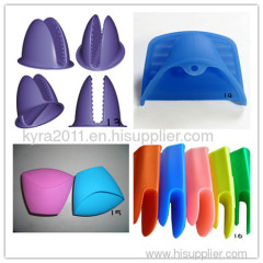 silicone oven mitt