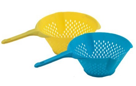 Colander W/Long Handle /Kitchenware