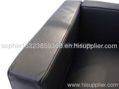 Le Corbusier sofa LC2