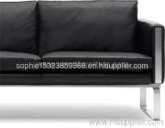 Hans Wegner ch102 two seat sofa