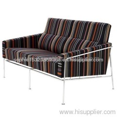 arne jacobsen series 3300 2-seater sofa