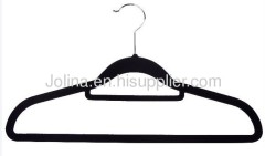 velvet men hanger with tie bar