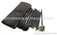 makeup brush