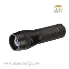 led zoom flashlight