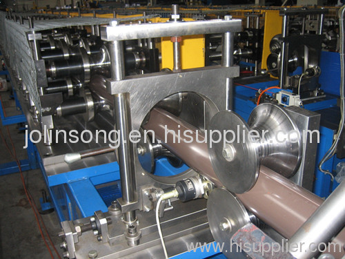 pipe forming machine