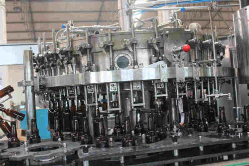 Isobaric filling capping 3-in-1 machine