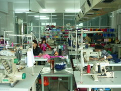 Xiamen Yilu garments and shoes  Co.,Ltd