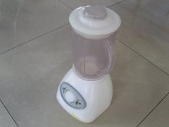 Soybean milk maker