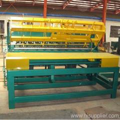 Semi automatic welded wire mesh machine