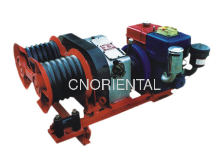Overhead line conductor stringing winch