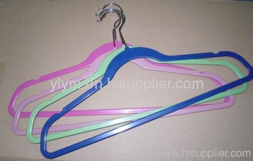 PLASTIC HANGER