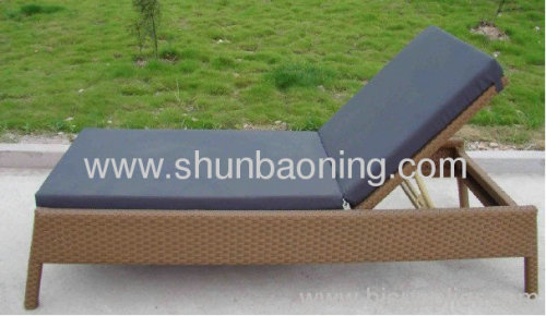 2012 Hot Rattan Chaise Loungers