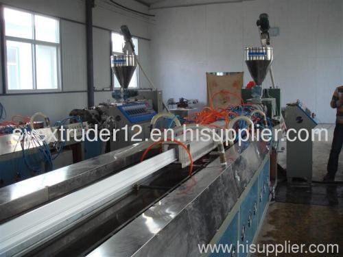 PVC plate extrusion machine