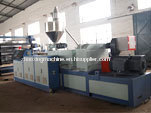 PE plate extruding machine