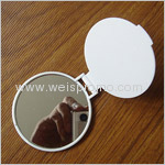 Plastic cosmetic mirror