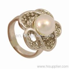 Dazzing Pearl Ring