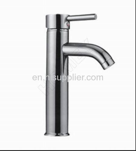 traditional brass basin faucet